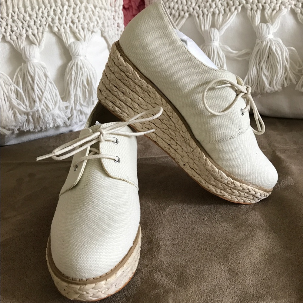 BNEW Shoemint Off-White Espadrille Wedge Sz 7
