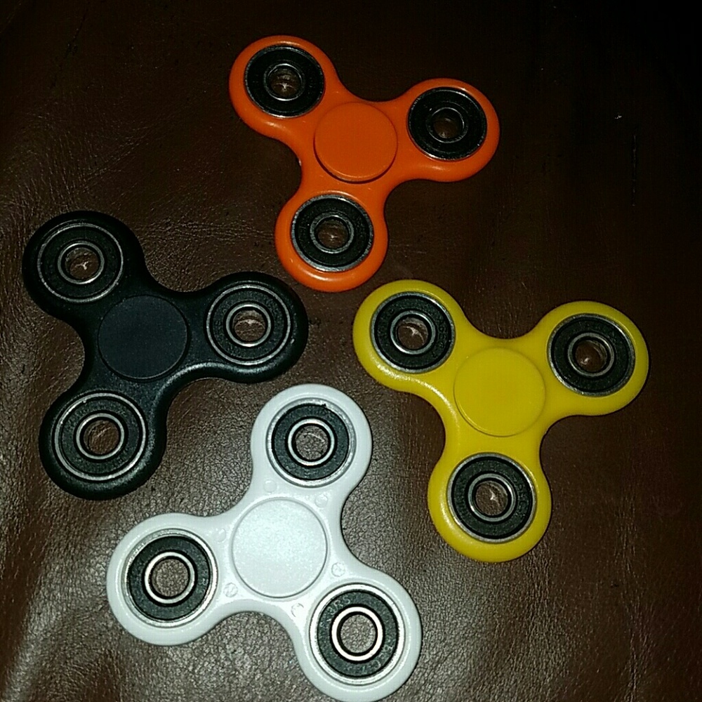 Bundle 4 Fidget Spinners