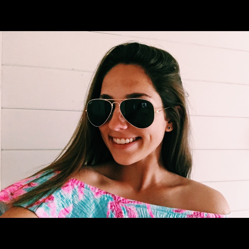 Meet your Posher, Lily