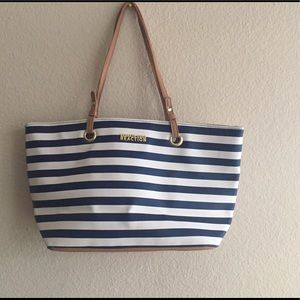 Kenneth Cole Reaction Bag
