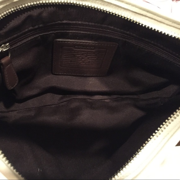 COACH - Leather Cream/White Mini Hobo - Picture 3 of 6