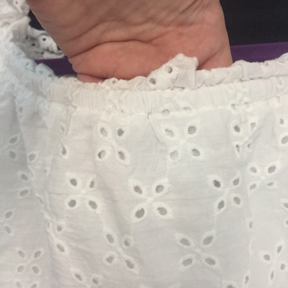 Summer top eyelet - Picture 2 of 3
