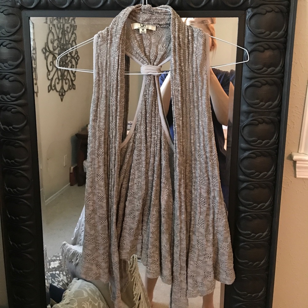 Knitted vest