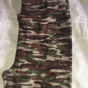 Camo Lularoe leggings OS