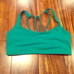 lululemon free to be *trinity bra kelly grn sz 4