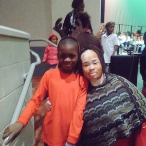 Meet your Posher, Nesenia