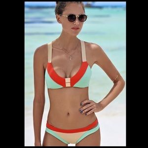 Fit Pro Shop color block bikini 👙 NEVER WORN