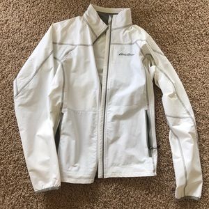 White wind breaker