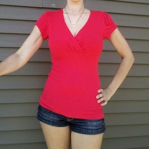 <3 Sexy Derek Heart V neck top size Large <3
