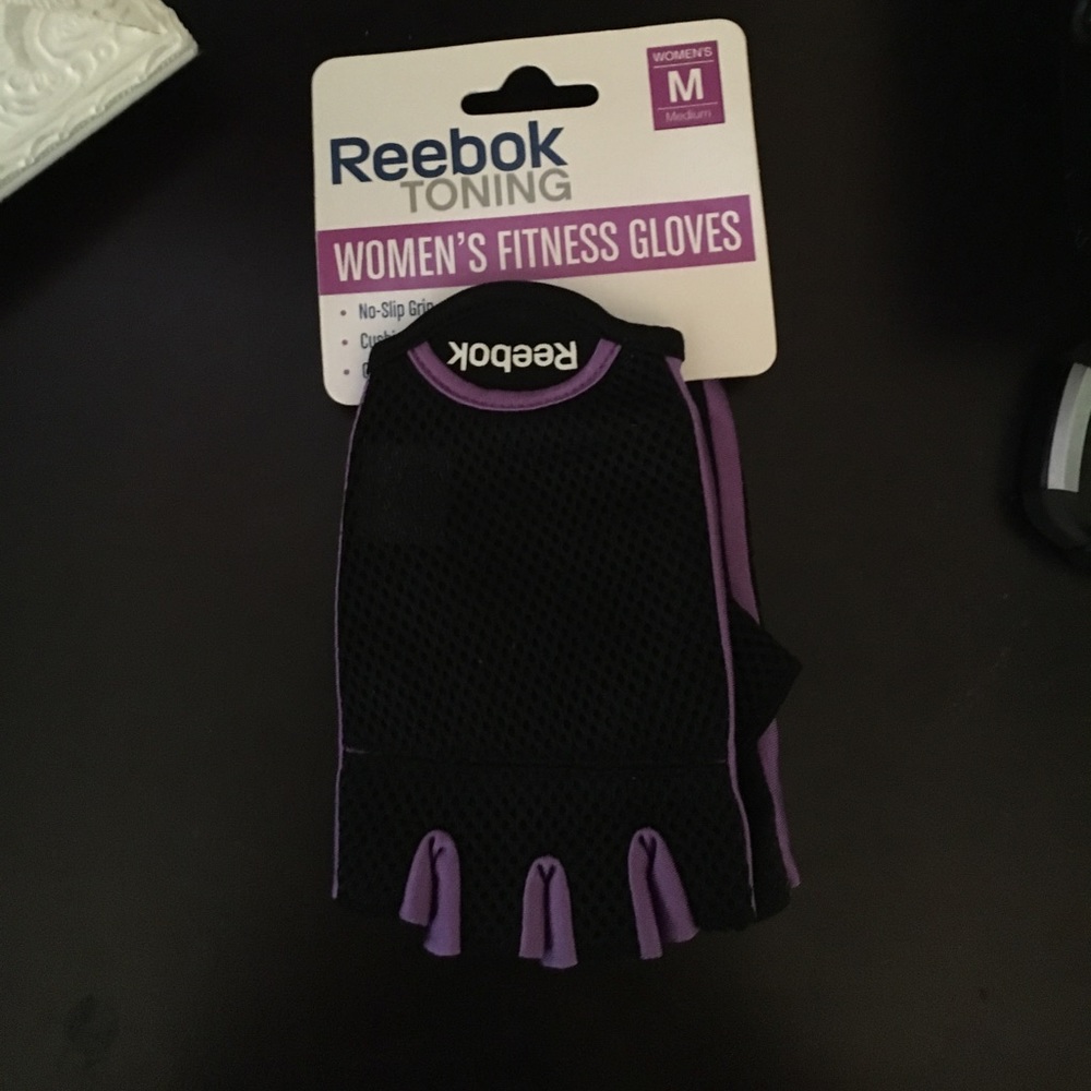 Reebok women's fitness gloves