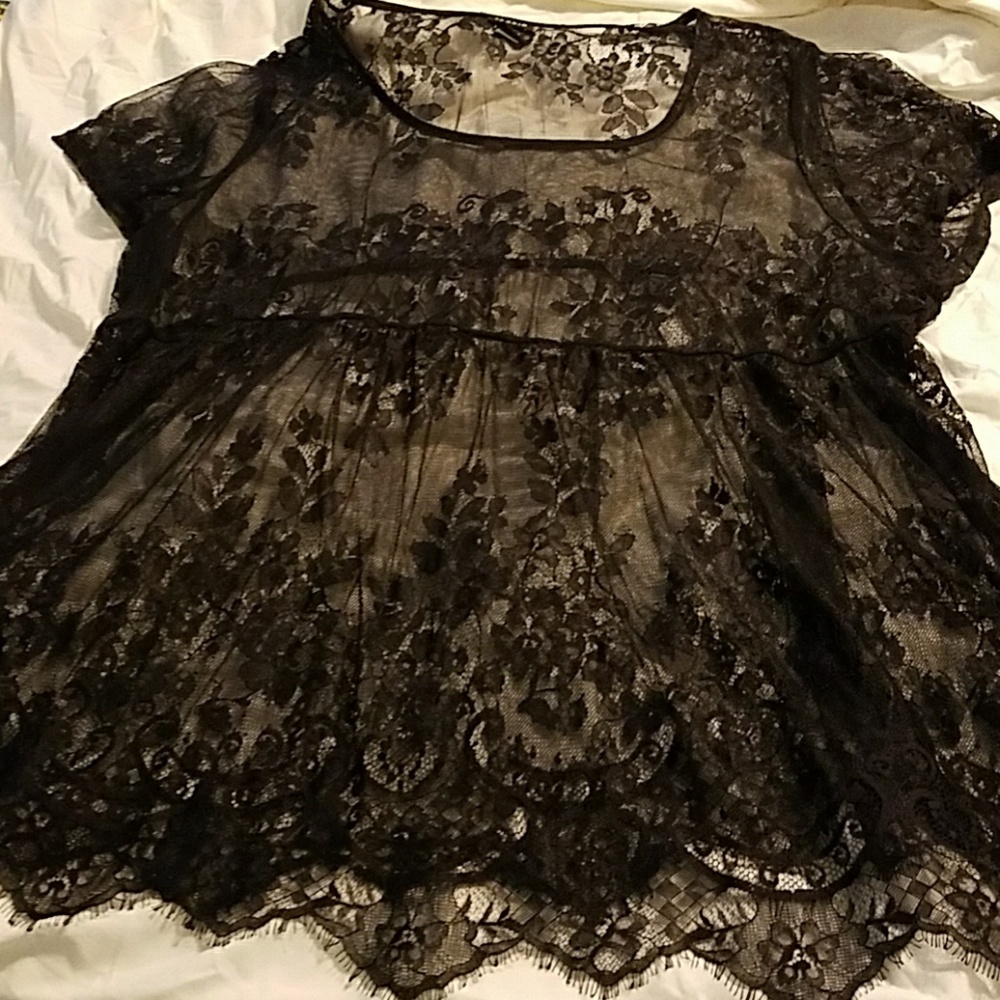 Size 4 Torrid Black Lace Shirt