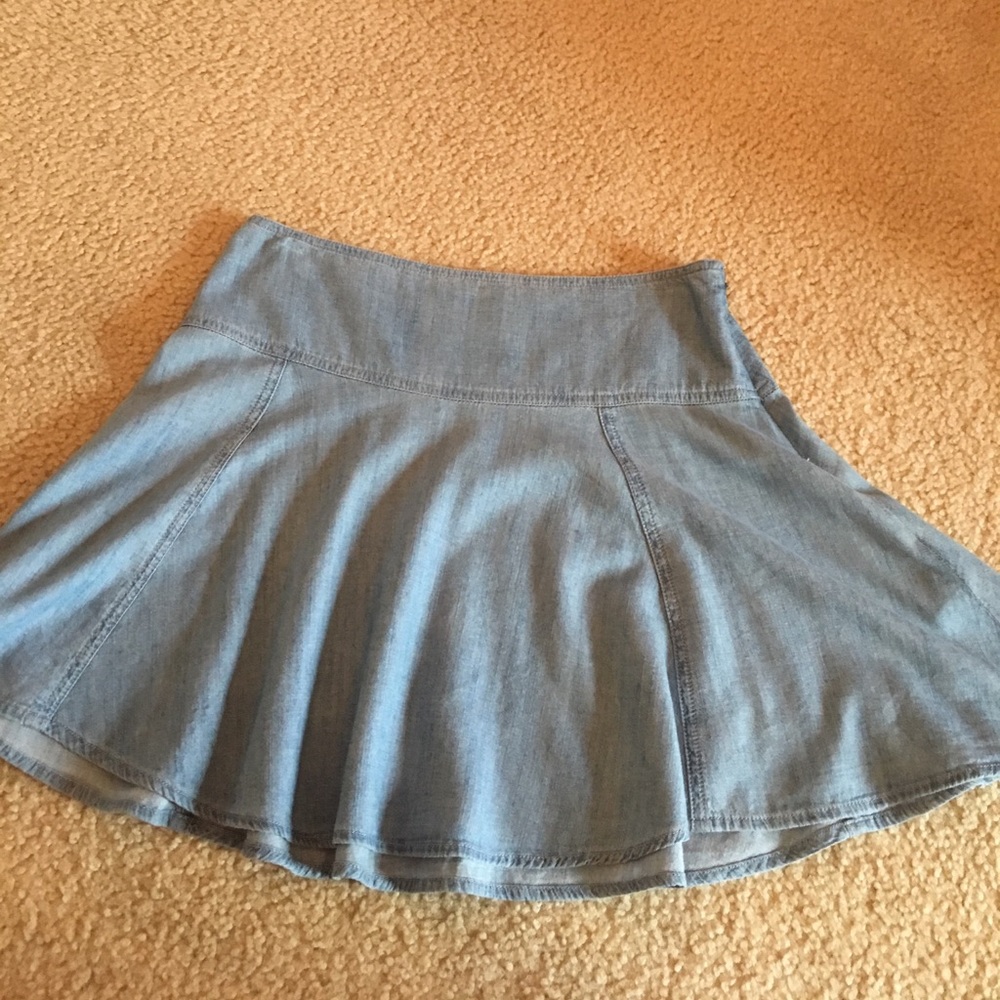 Hollister Flowy Jean Skirt (SIZE 3)