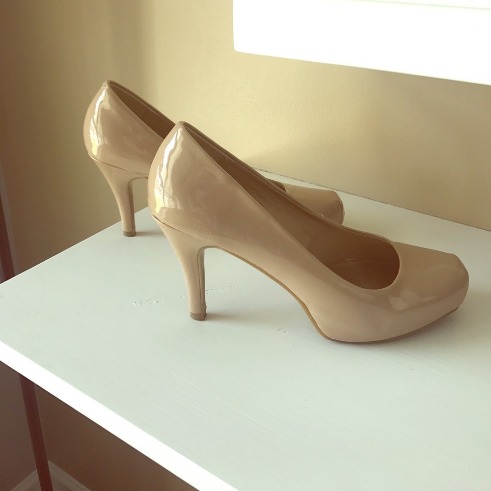 new in box 📦 "Belina" nude heels
