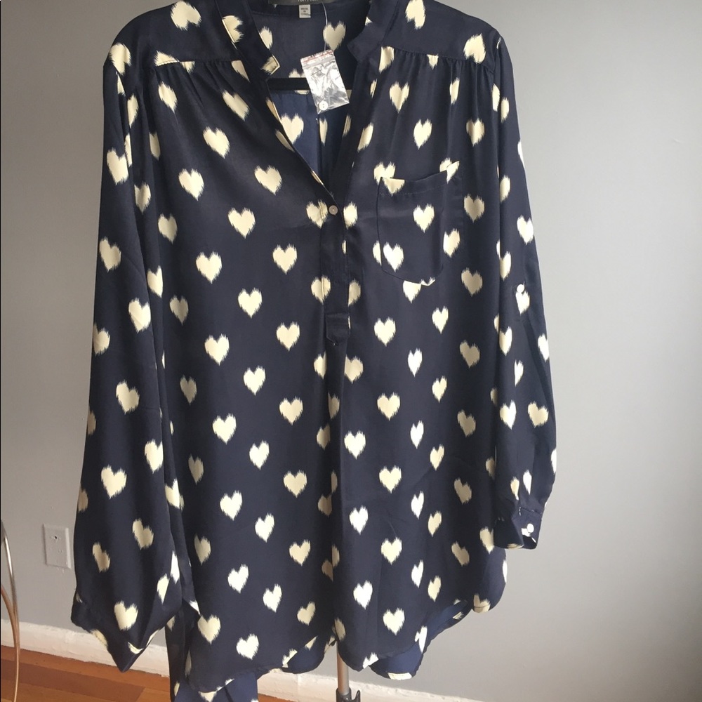 Tunic with heart pattern