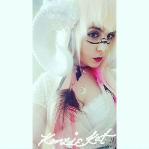 Meet your Posher, Connie