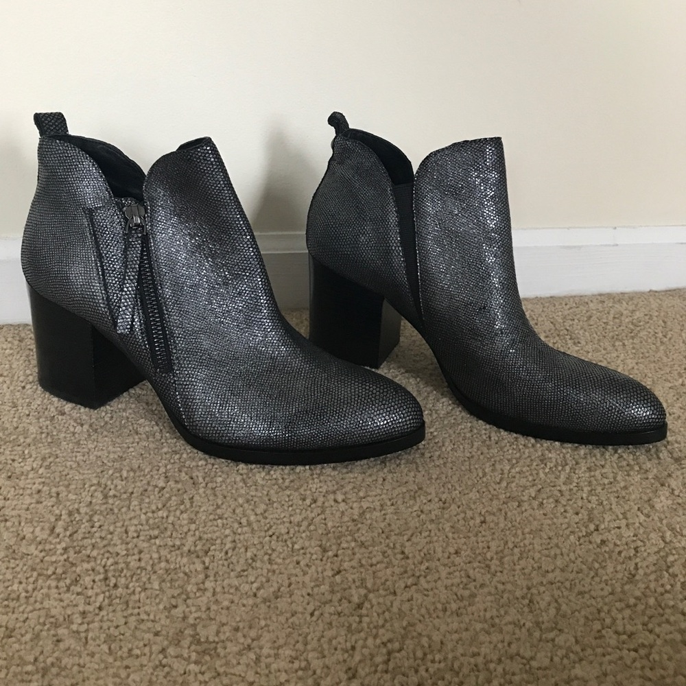 Donald J Pliner Blue Metallic Bootie