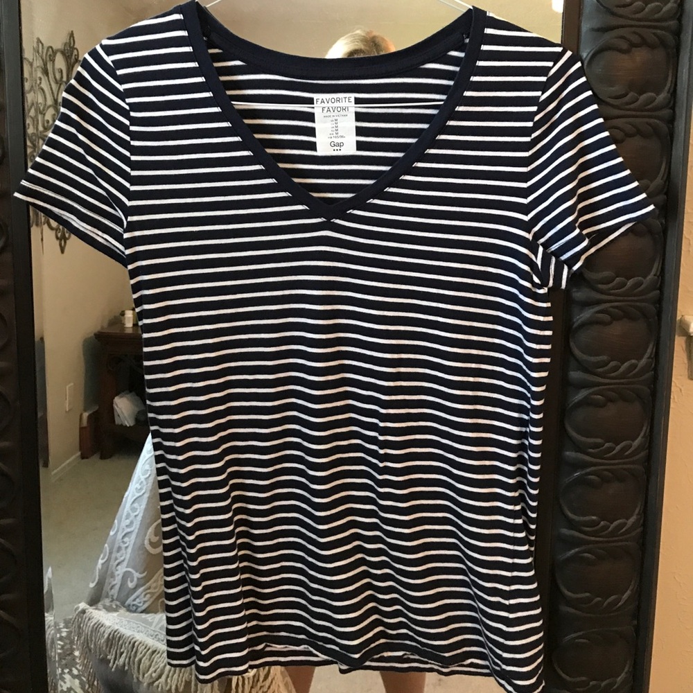 Vneck tee