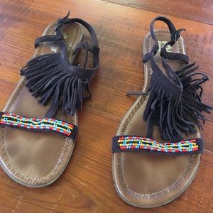 Report R2 Sandals