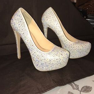 Cinderella Crystal Platform Heels - NWT size 7