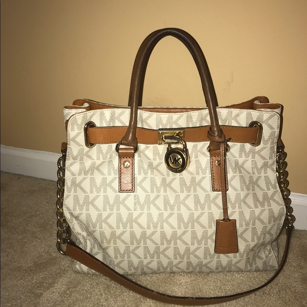 MK Hamilton Authentic Satchel!!⭐️