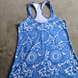 Lululemon blue & white tee.