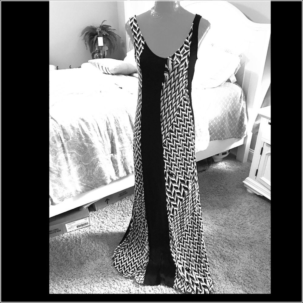 Ella Moss black and white maxi dress