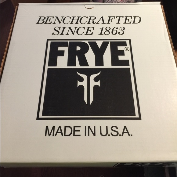 Ladies Frye boot - Picture 3 of 5