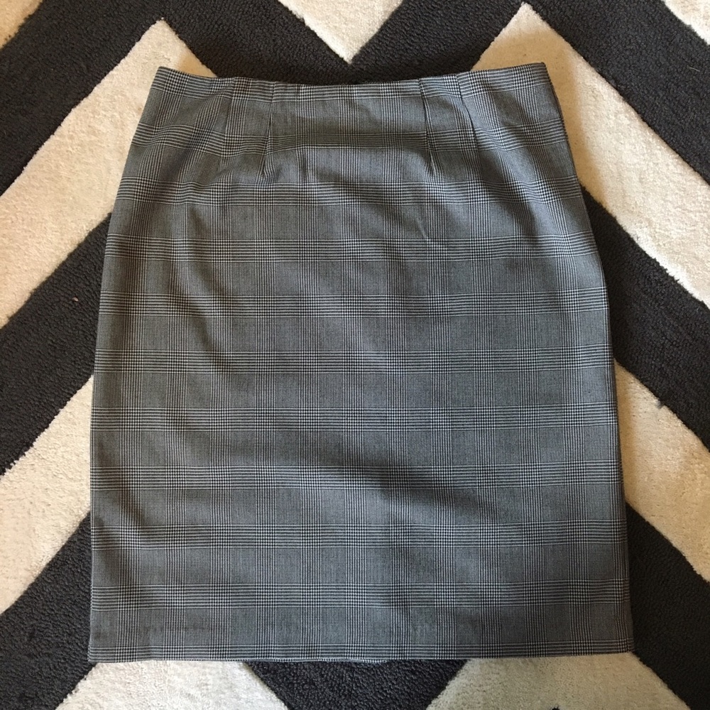 Cute knee length skirt