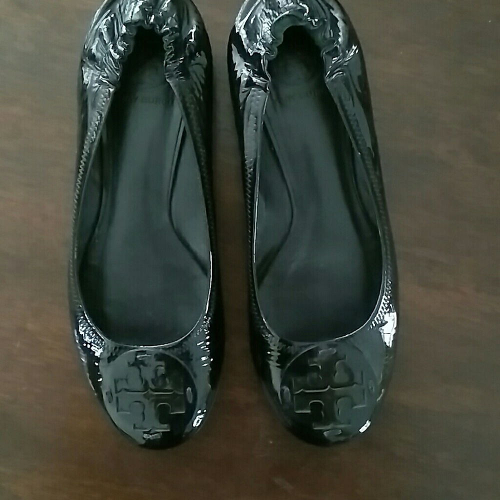 Tory Burch Reva Flat- Reposh!