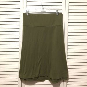 Flowy olive plus size jersey skirt