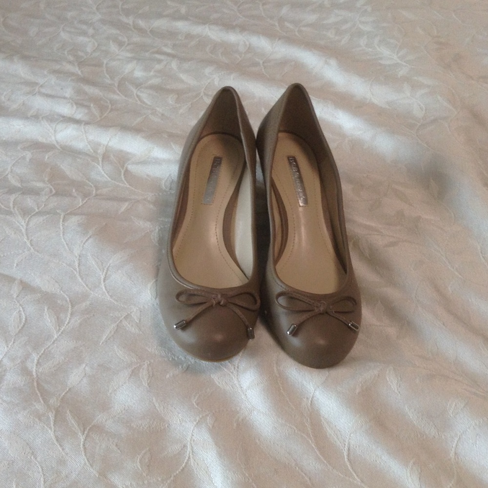 NWOB BCBGENERATION Wedges 6.5M