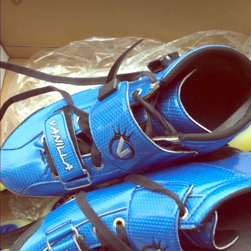 Vanilla inline skates
