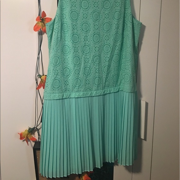 Ann Taylor Loft blue eyelet summer dress - Picture 2 of 4