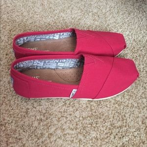 Toms size 7