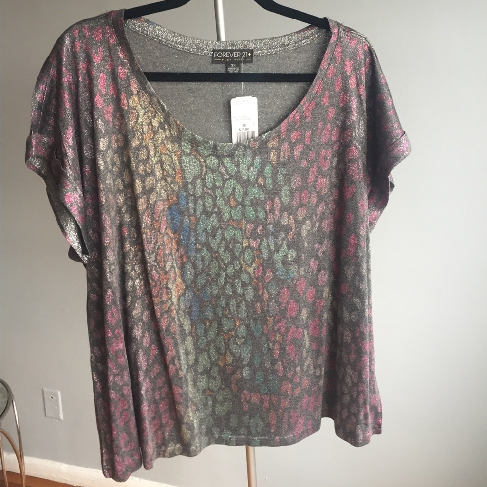 Metallic short sleeve top