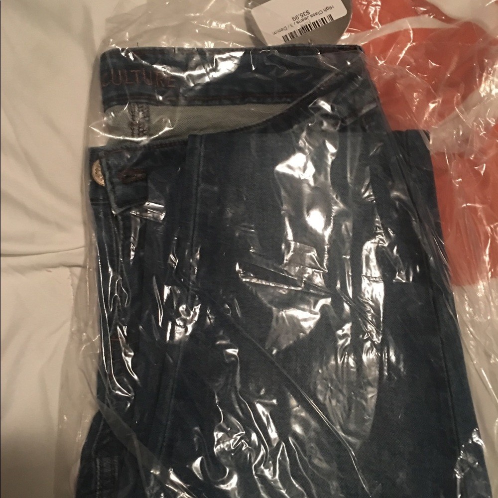Free Culture size 3 jeans BNWT