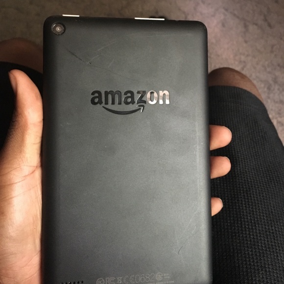 Amazon Tablet - Picture 2 of 3