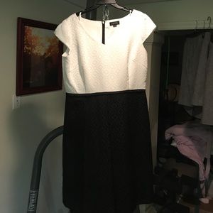 Tahari dress. Worn once and dry cleaned. Size 14