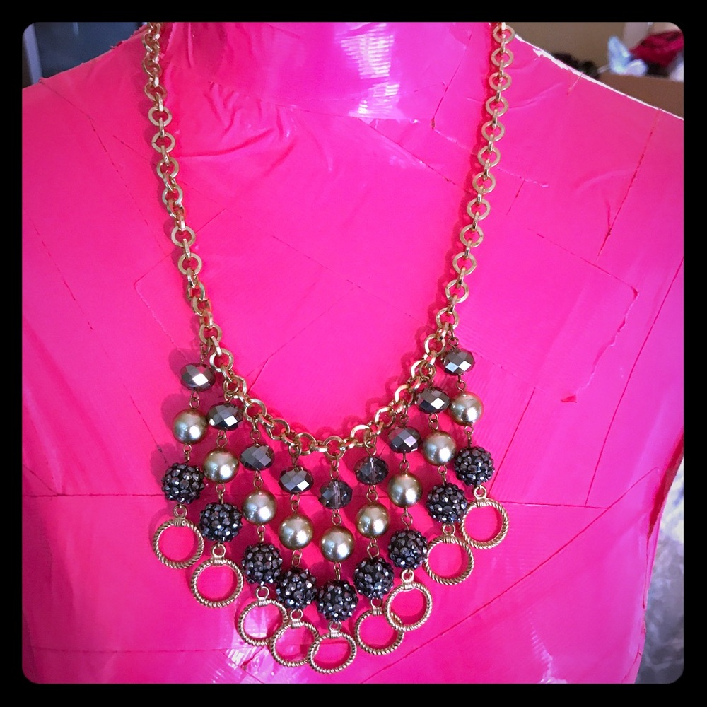 Costume jewelry necklace and earring set