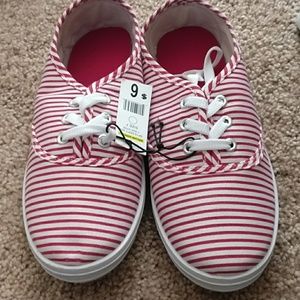 Dollar general shoes