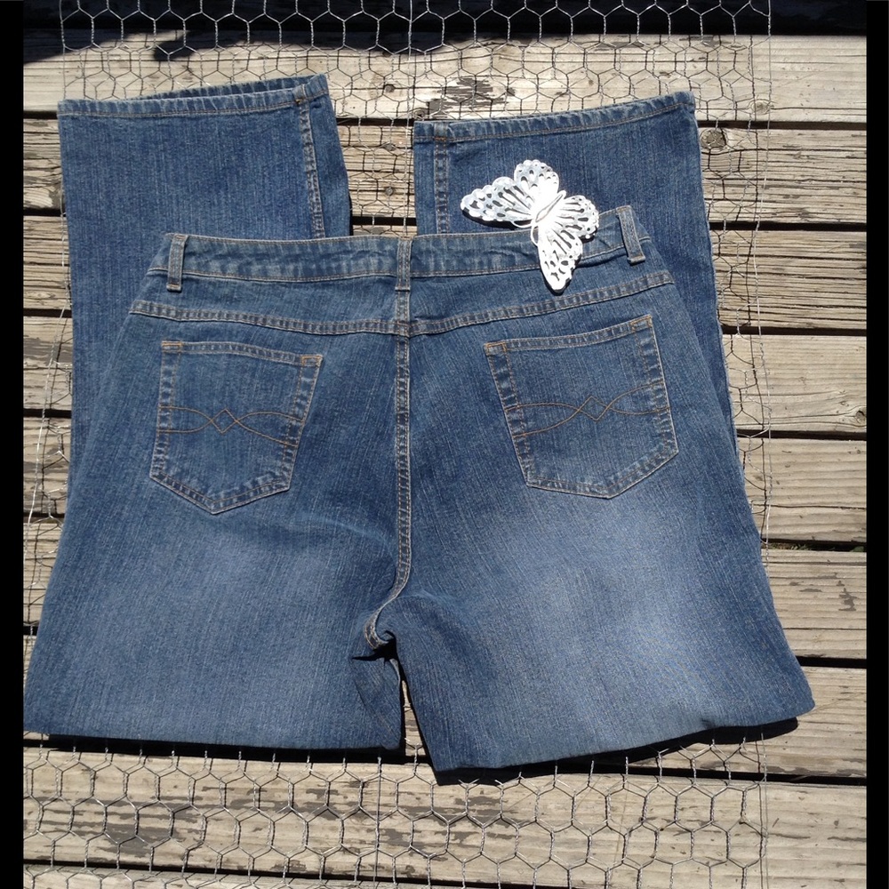 Faded Glory Women's Plus Boot cut Denim Jeans - Picture 3 of 6