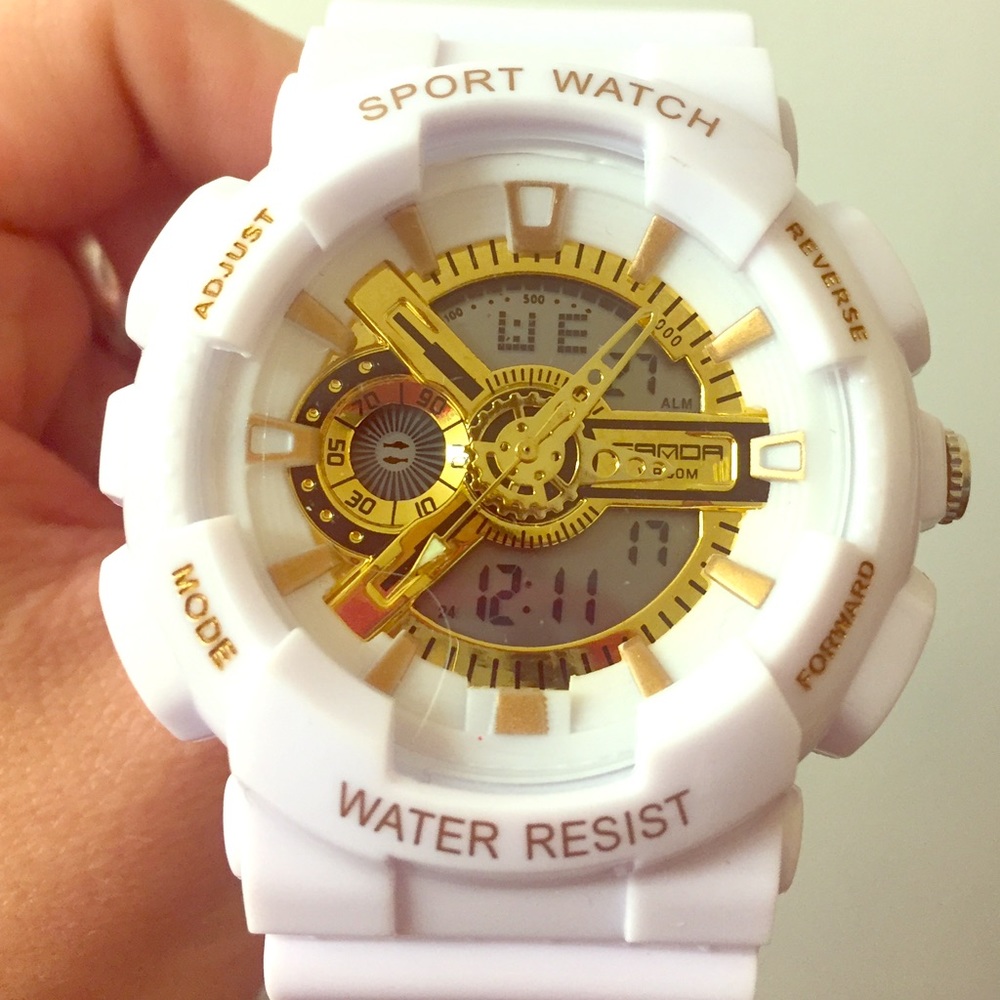 Glam Sports watch