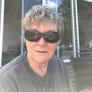 Meet your Posher, Shirlee