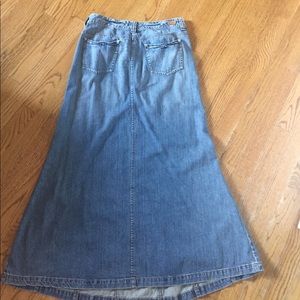 Long DKNY denim skirt