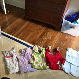 SOLD.    Girls 2T/3T pajama bundle