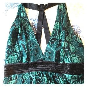 Laundry by Shelli Segal silk beaded flowing dress