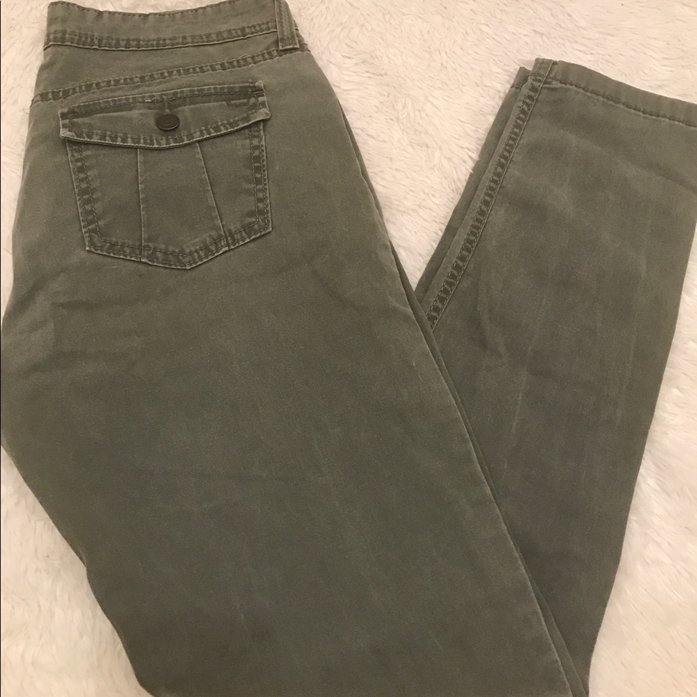 EUC Levi Jeans