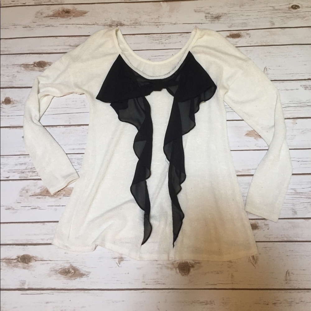 Sweater with Bow