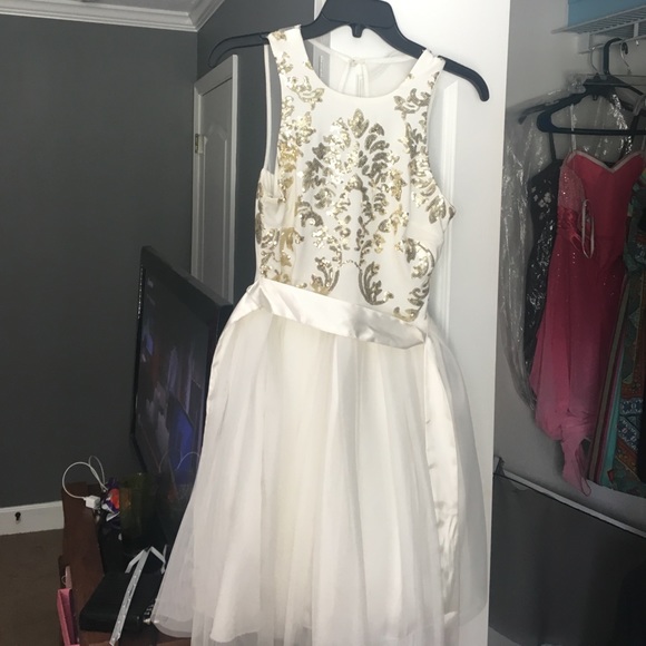 Dresses & Skirts - Special occasion dress