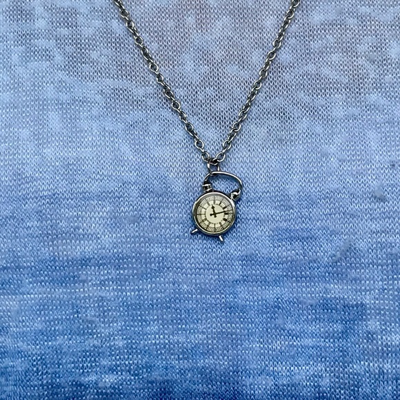 Forever 21 Jewelry - Silver clock necklace